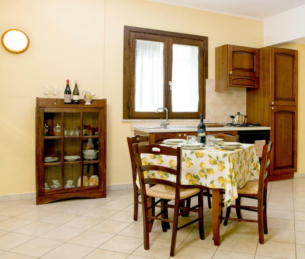Sosta Dei Garibaldini Villa Campofelice Di Roccella Exteriör bild